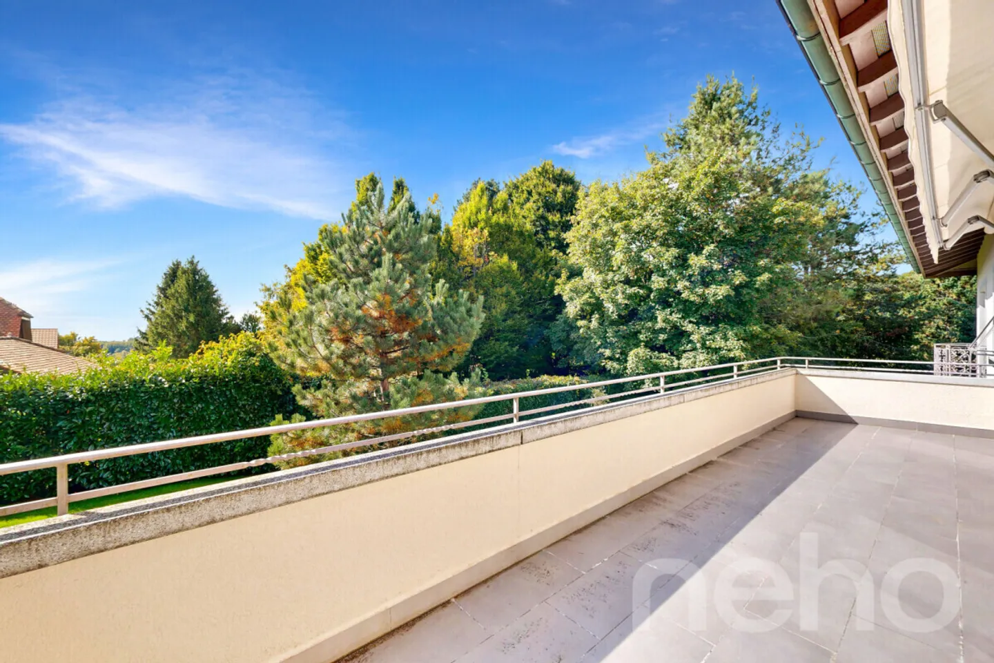 „Splendida casa indipendente in posizione tranquilla nelle colline di Losanna“ - Foto 5 di 12