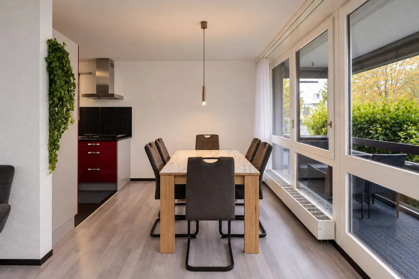 Geräumige Wohnung in Dietikon - Foto 2 von 6