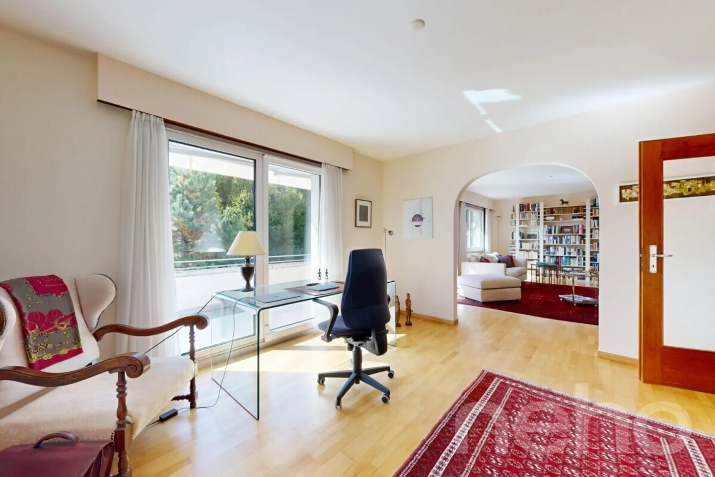 „Splendida casa indipendente in posizione tranquilla nelle colline di Losanna“ - Foto 3 di 12