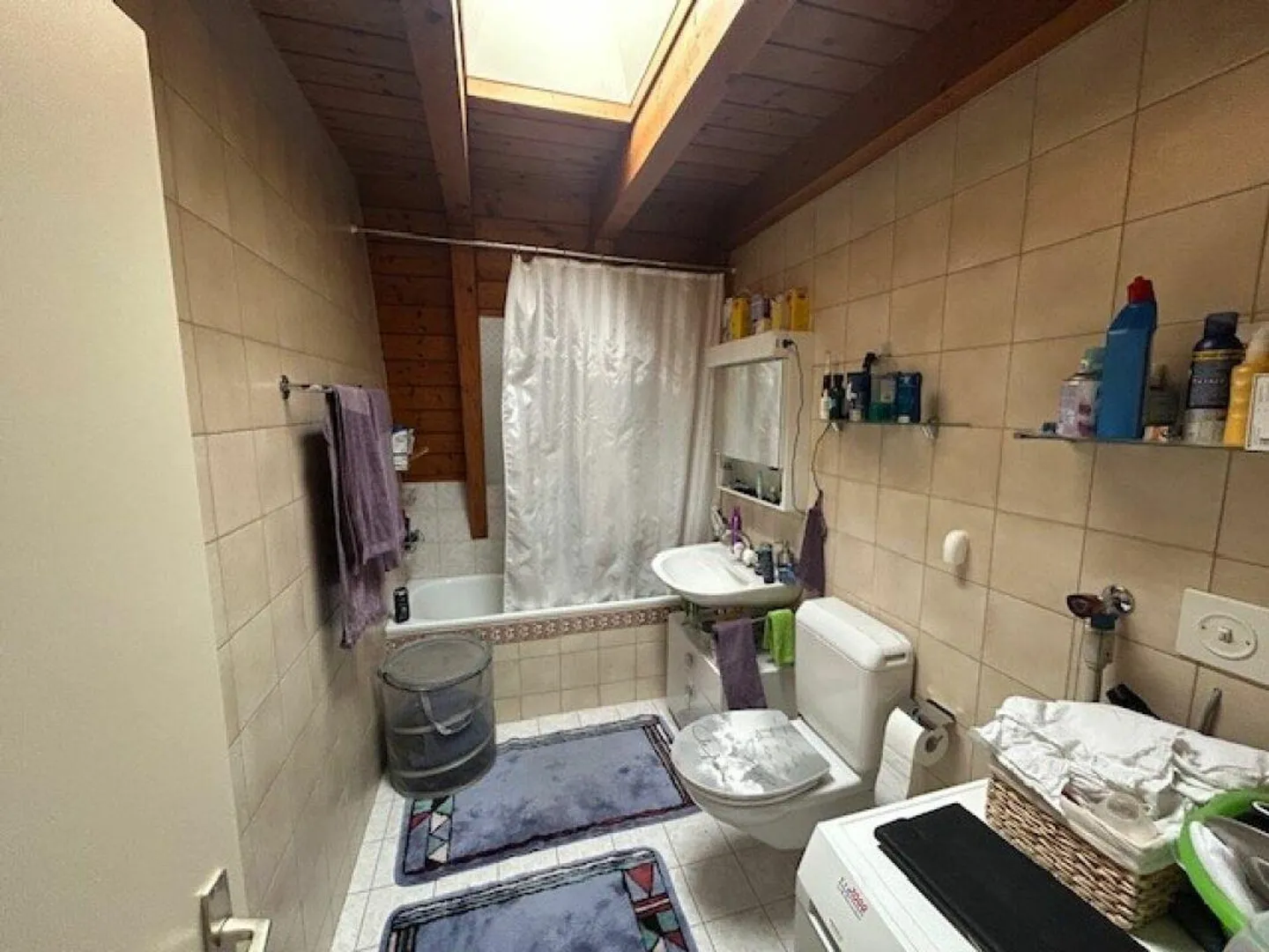 Appartamento di 3,5 stanze vicino al centro in mansarda - Foto 4 di 7