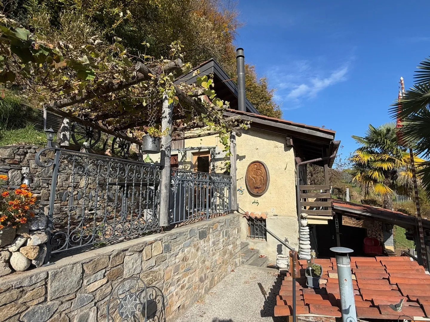 REBBERG HOUSE - RUSTIC - Photo 5 of 13