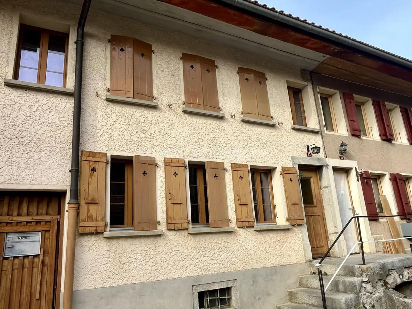 Charmantes Haus in Montbovon - Foto 1 von 8