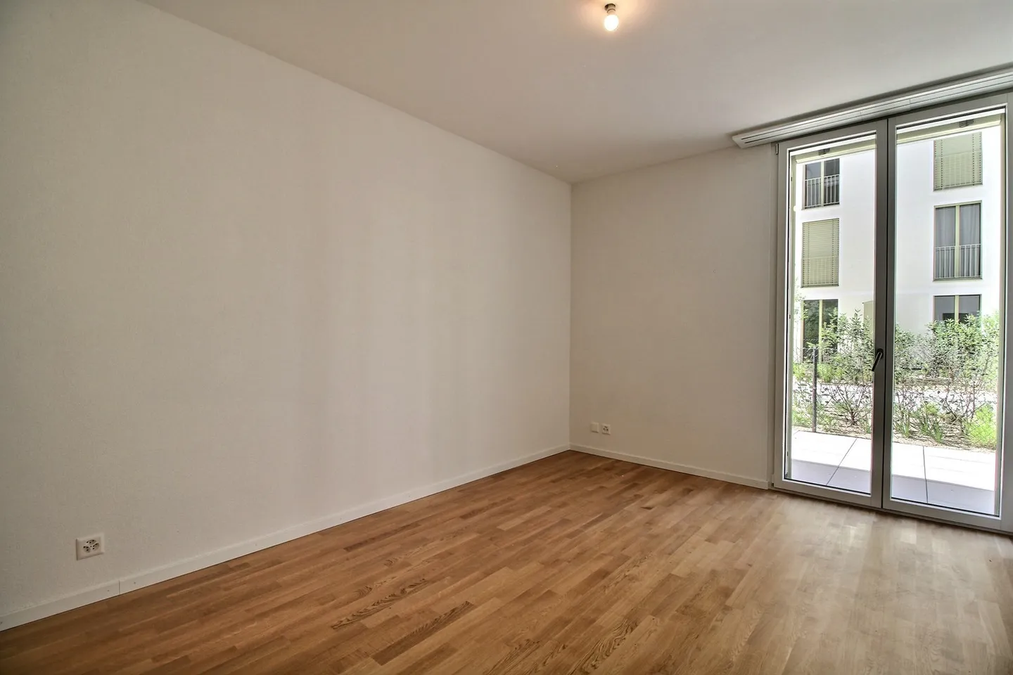 Außergewöhnliche 5,5-Zimmer-Wohnung zur Miete in Marly! - Foto 10 von 13