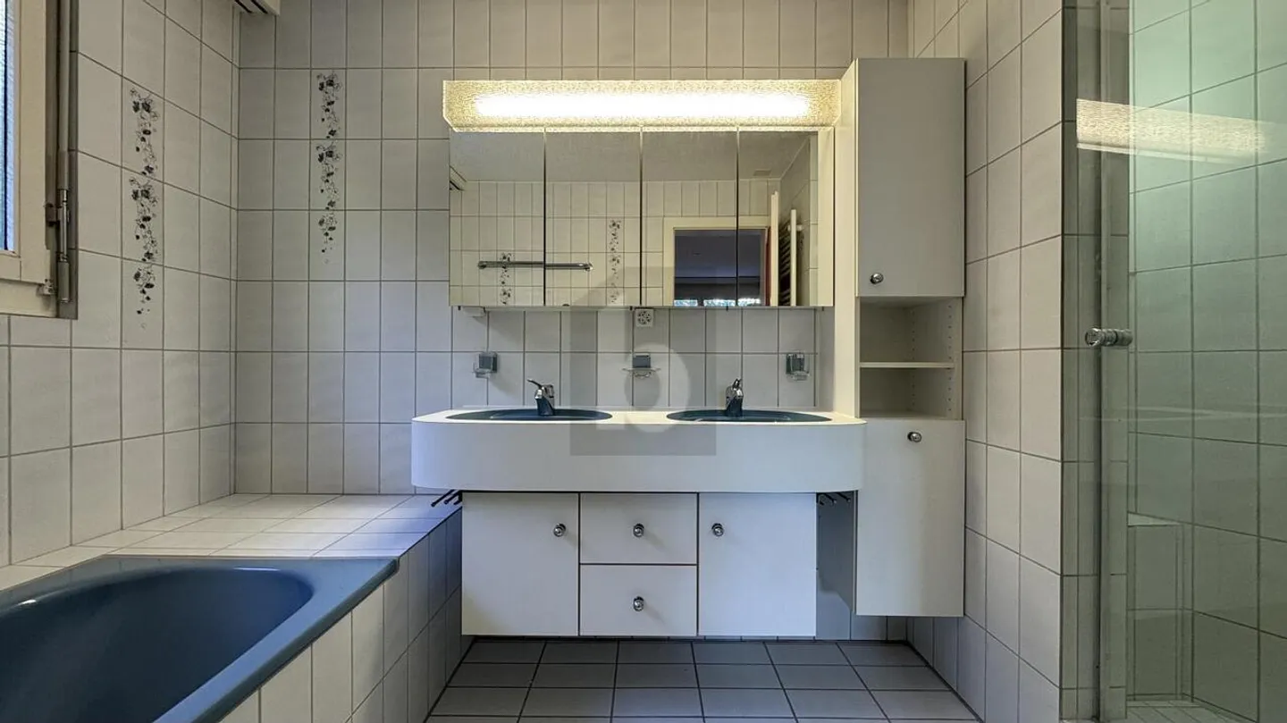 Geräumiges Familienhaus mit Aussicht - Foto 5 von 6