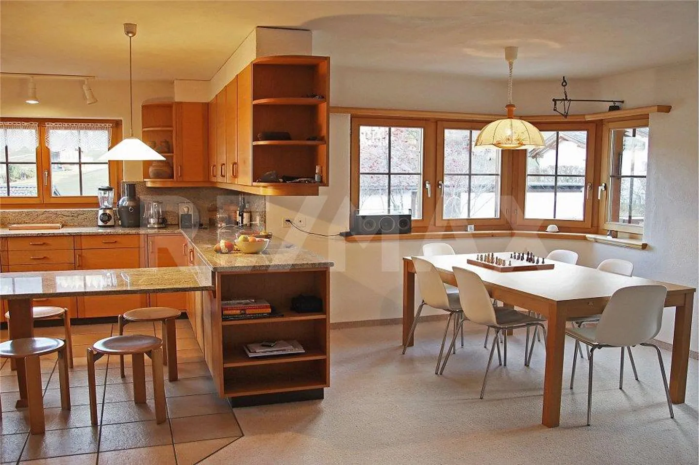 House section with 6 rooms for long-term rent - Photo 3 of 8