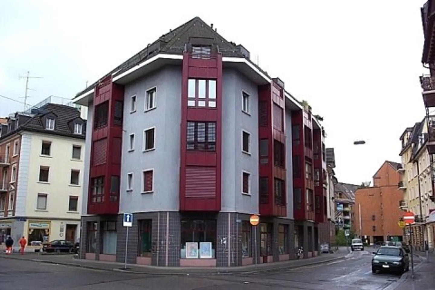 Place de parking en garage au cœur de Zurich - Photo 1 sur 2