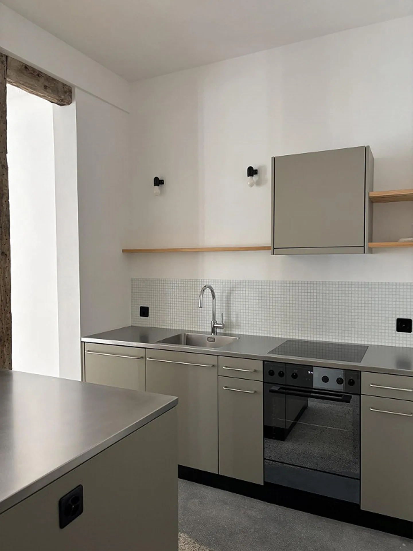 Grande Maisonette avec Balcon Français - Photo 3 sur 13