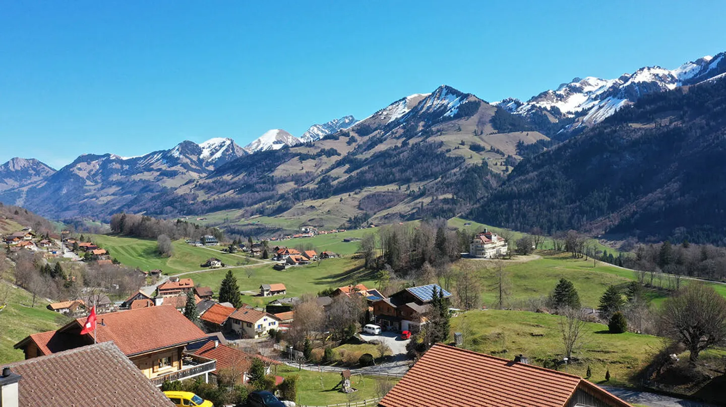 Architektonisches Chalet in Fribourg - Foto 6 von 6