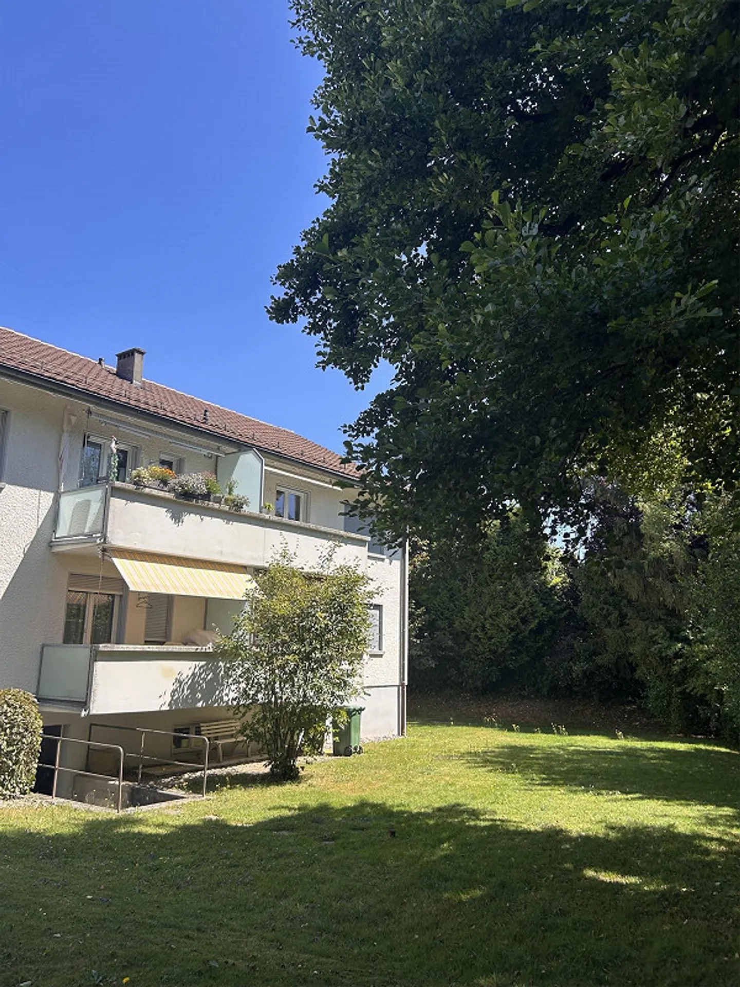 Appartement 1 pièce confortable et ouvert dans un quartier résidentiel calme - Photo 4 sur 14