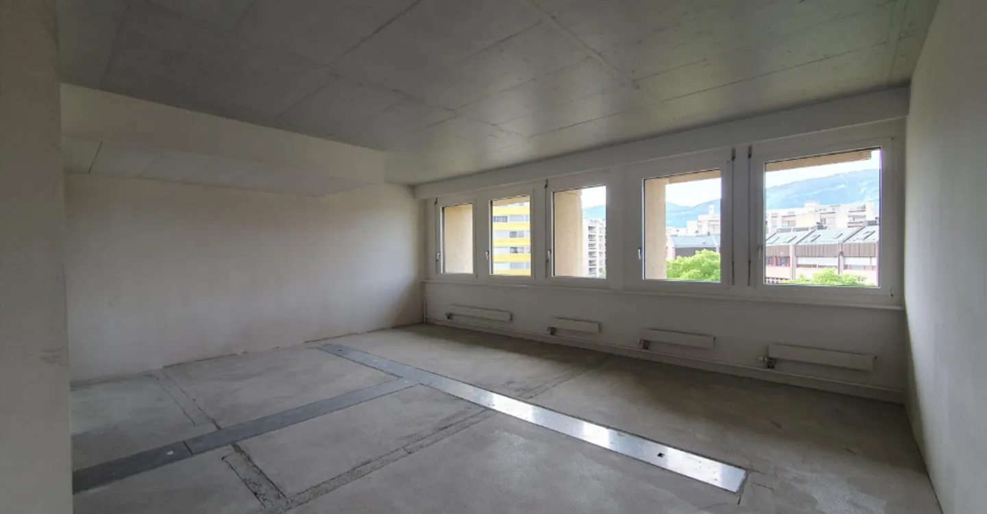 Raw office space just steps from CEVA - Photo 6 of 9