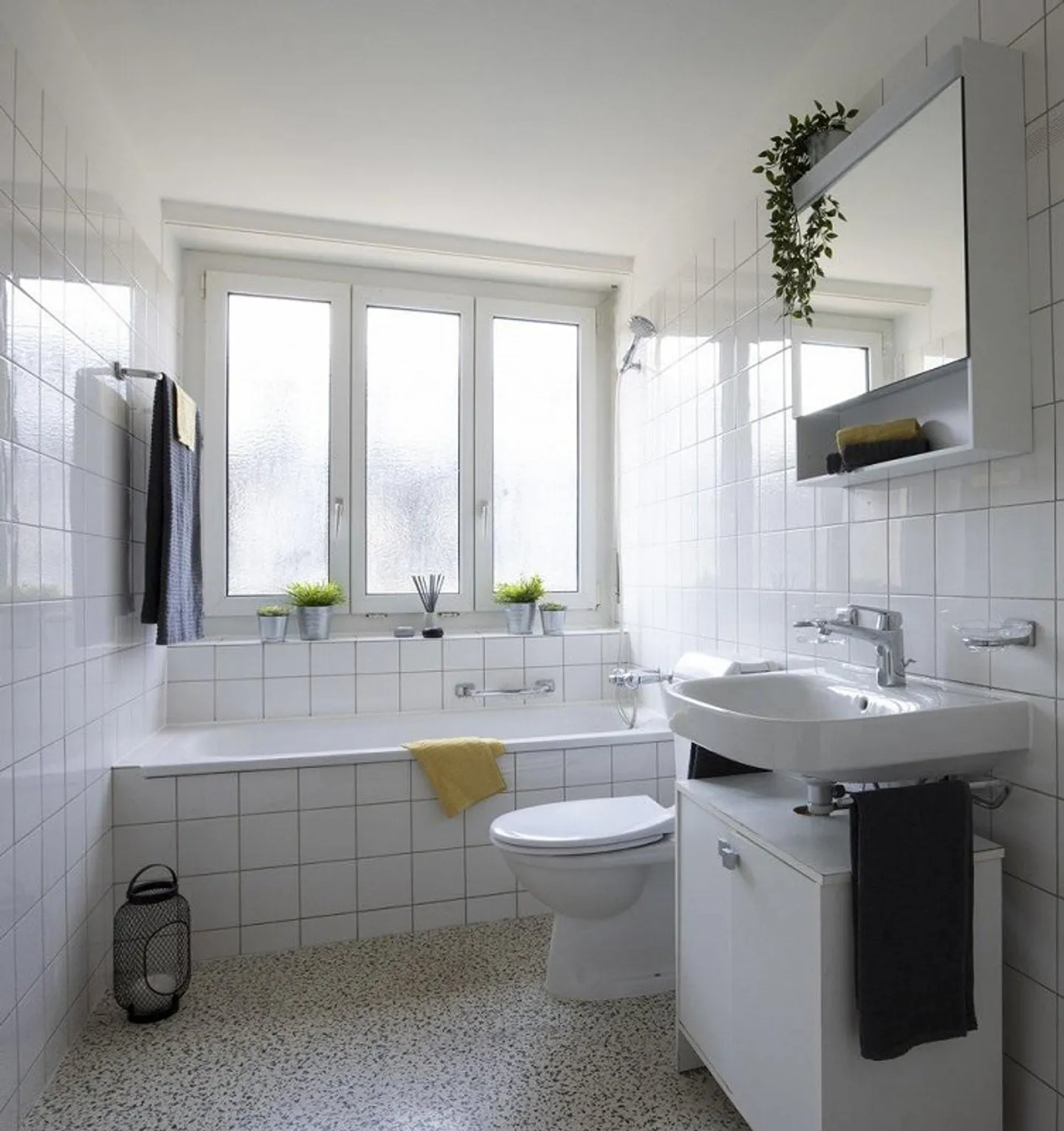 Central Living at Claraplatz - Photo 4 of 6