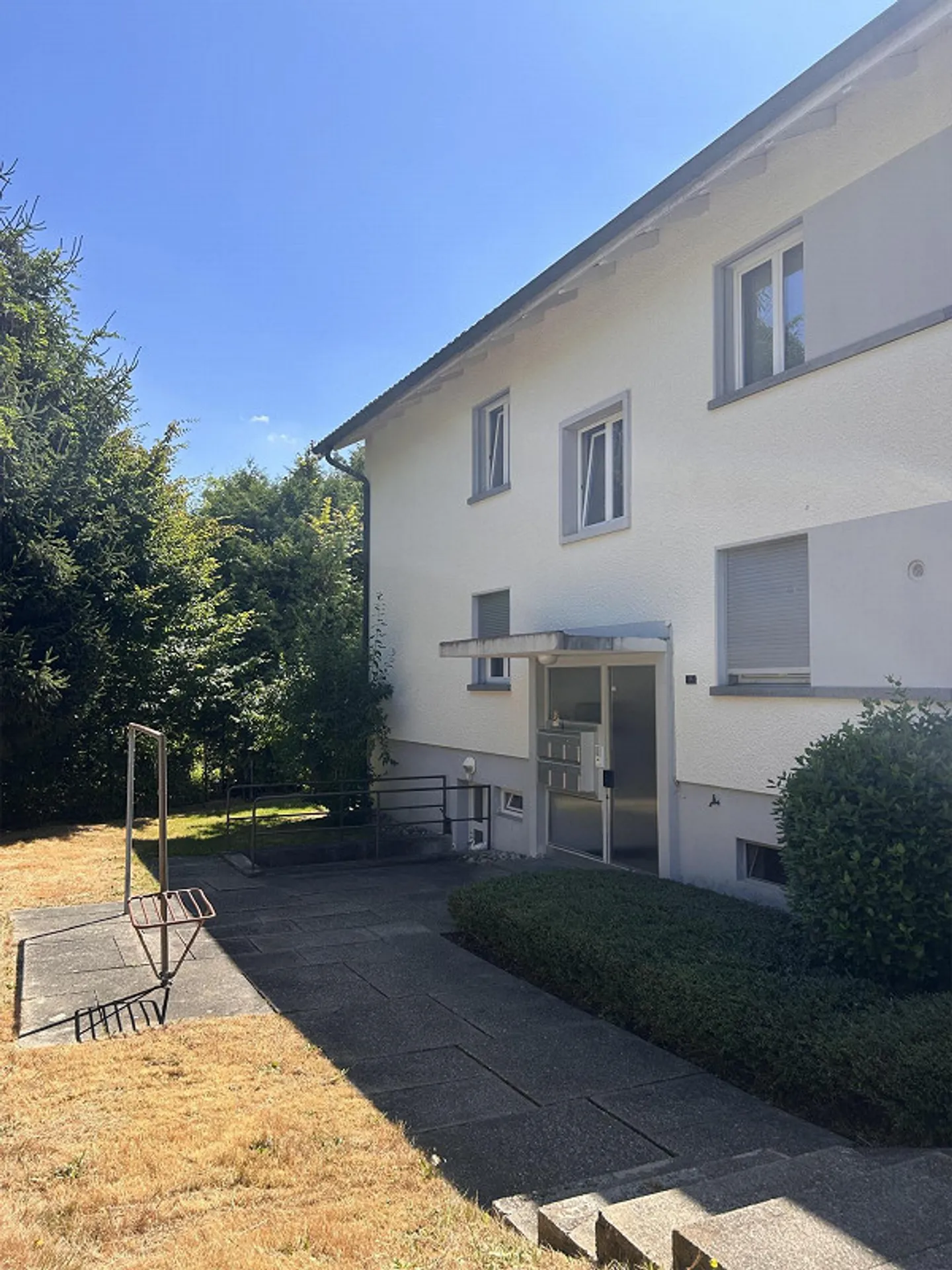 Appartement 1 pièce confortable et ouvert dans un quartier résidentiel calme - Photo 12 sur 14