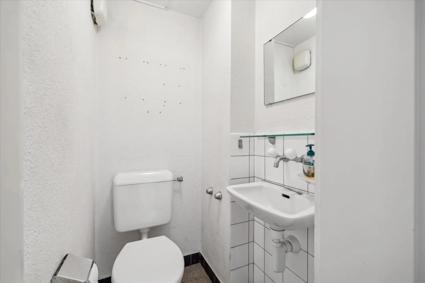 Living with Comfort and Style - Your Dream Apartment Awaits You! - Photo 6 of 10