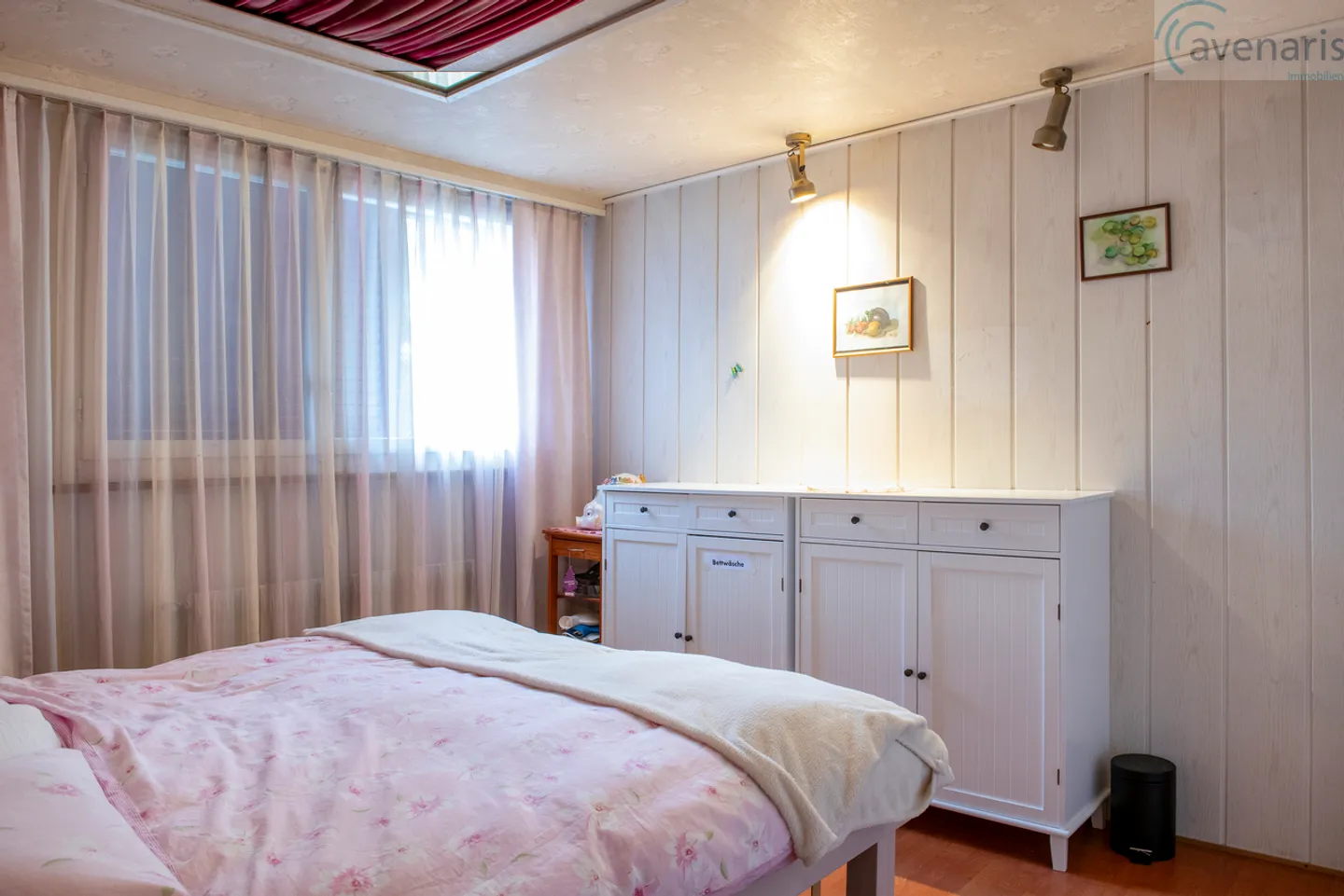 Detached single-family house in a quiet location with pool - Photo 5 of 11