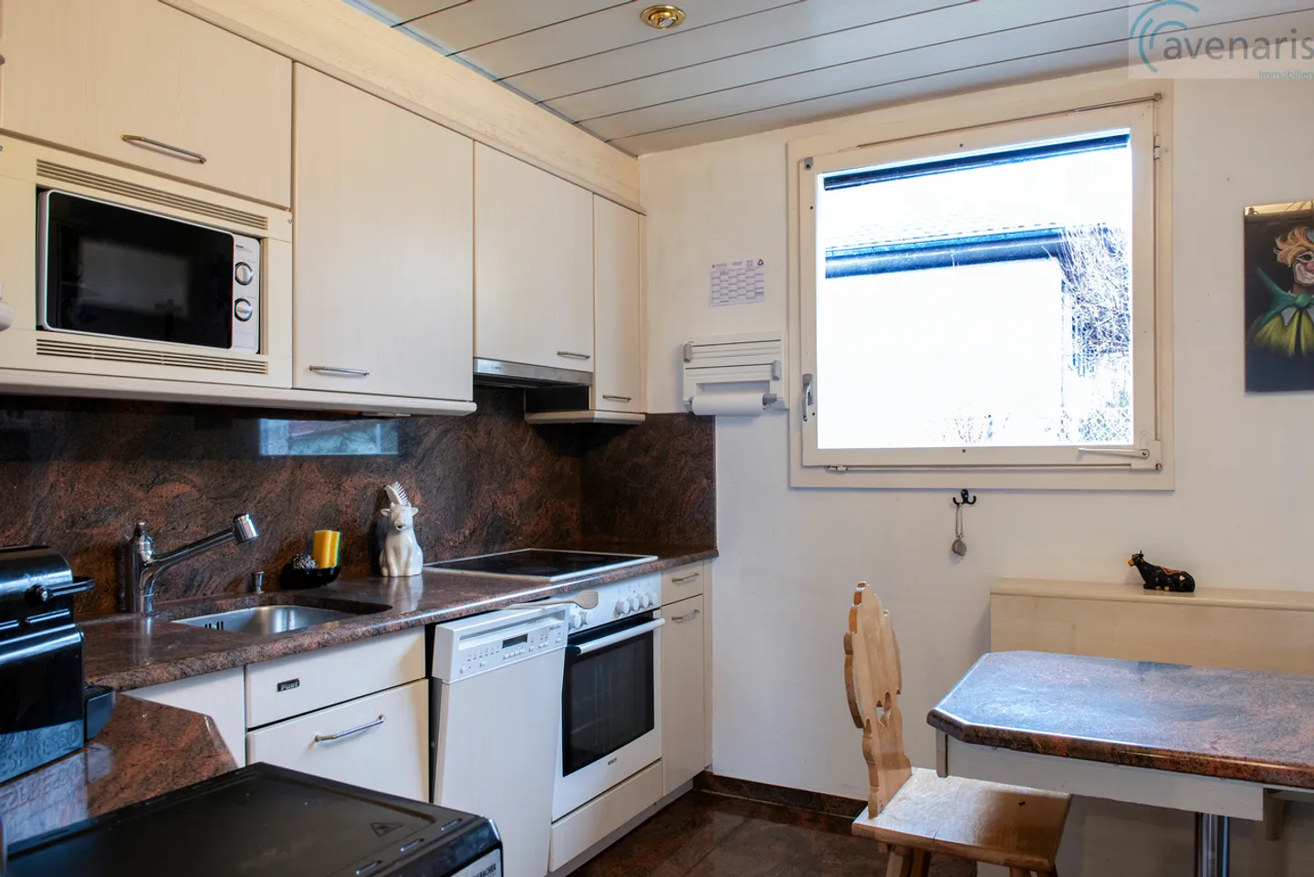 Detached single-family house in a quiet location with pool - Photo 4 of 11