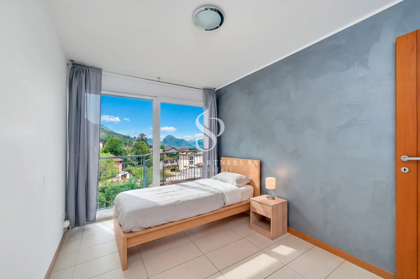 Moderne Villa mit Seeblick - Foto 16 von 18