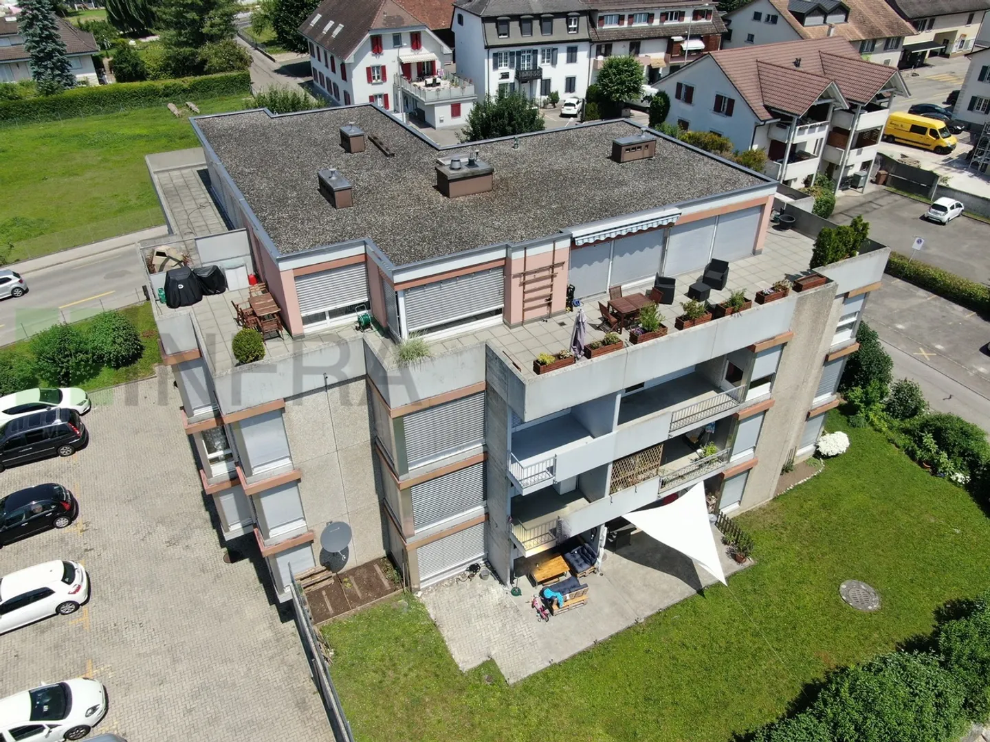 4.5-room apartment on the 1st floor with elevator - Photo 10 of 11