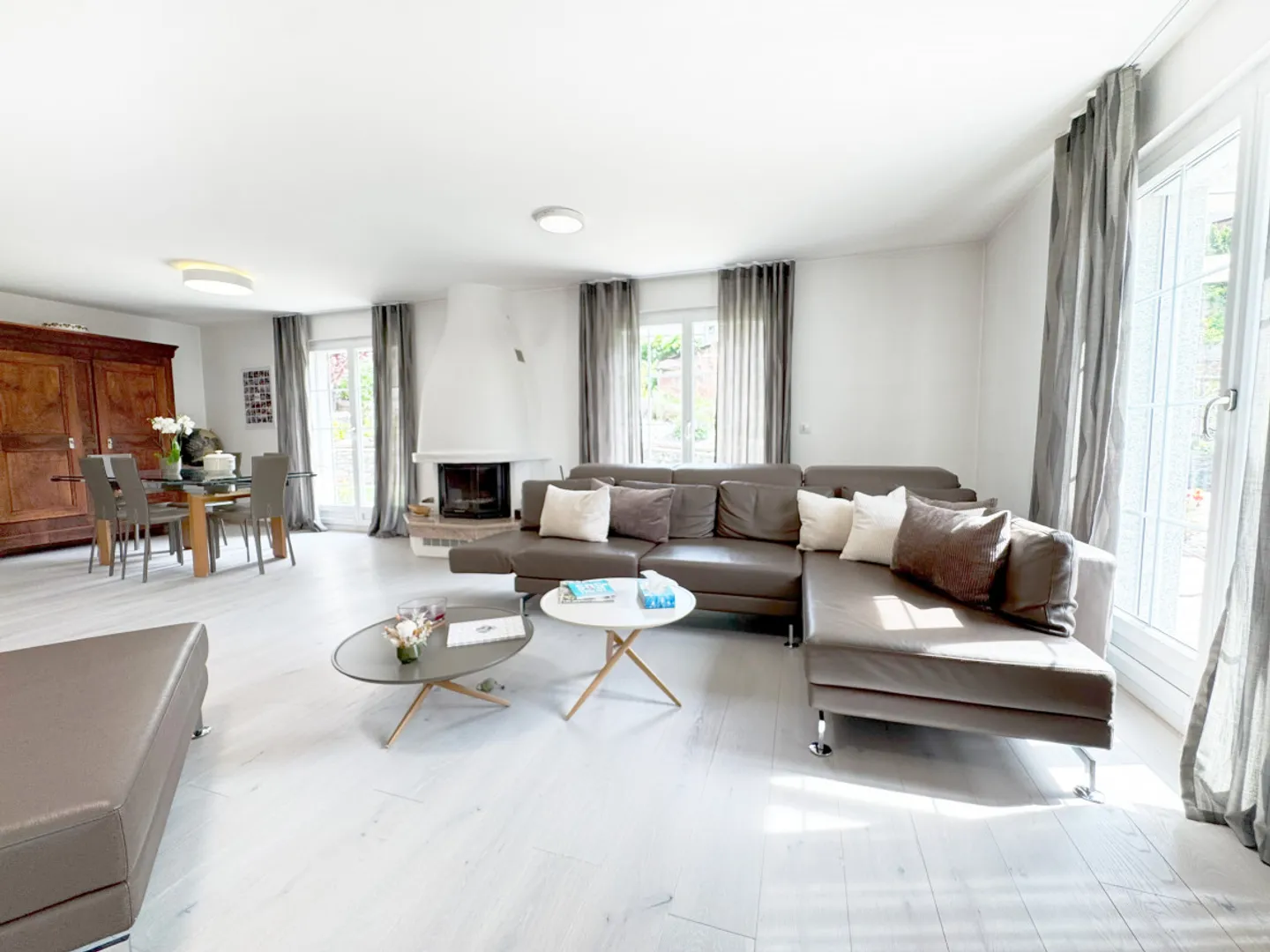 Villa con annesso a Granges - Foto 3 di 11