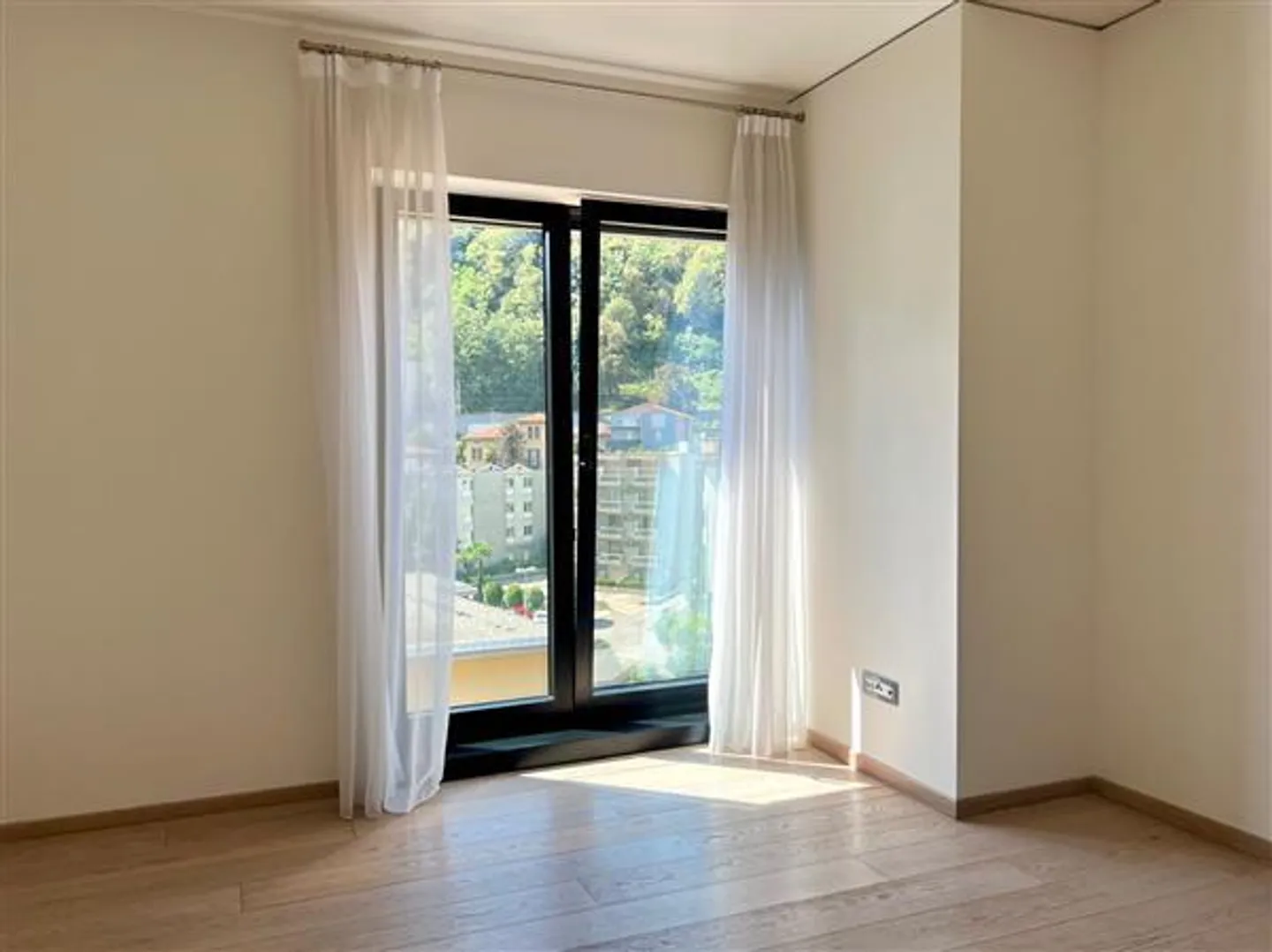 Paradies: Appartamento 3.5 locali - Foto 7 di 10