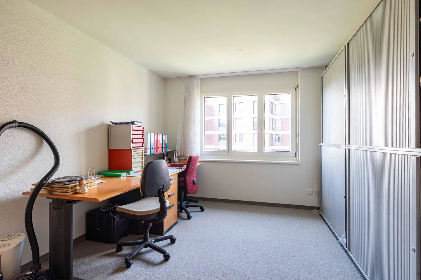 Appartement spacieux de 4,5 pièces - calme, lumineux et avec vue sur la verdure. - Photo 12 sur 20