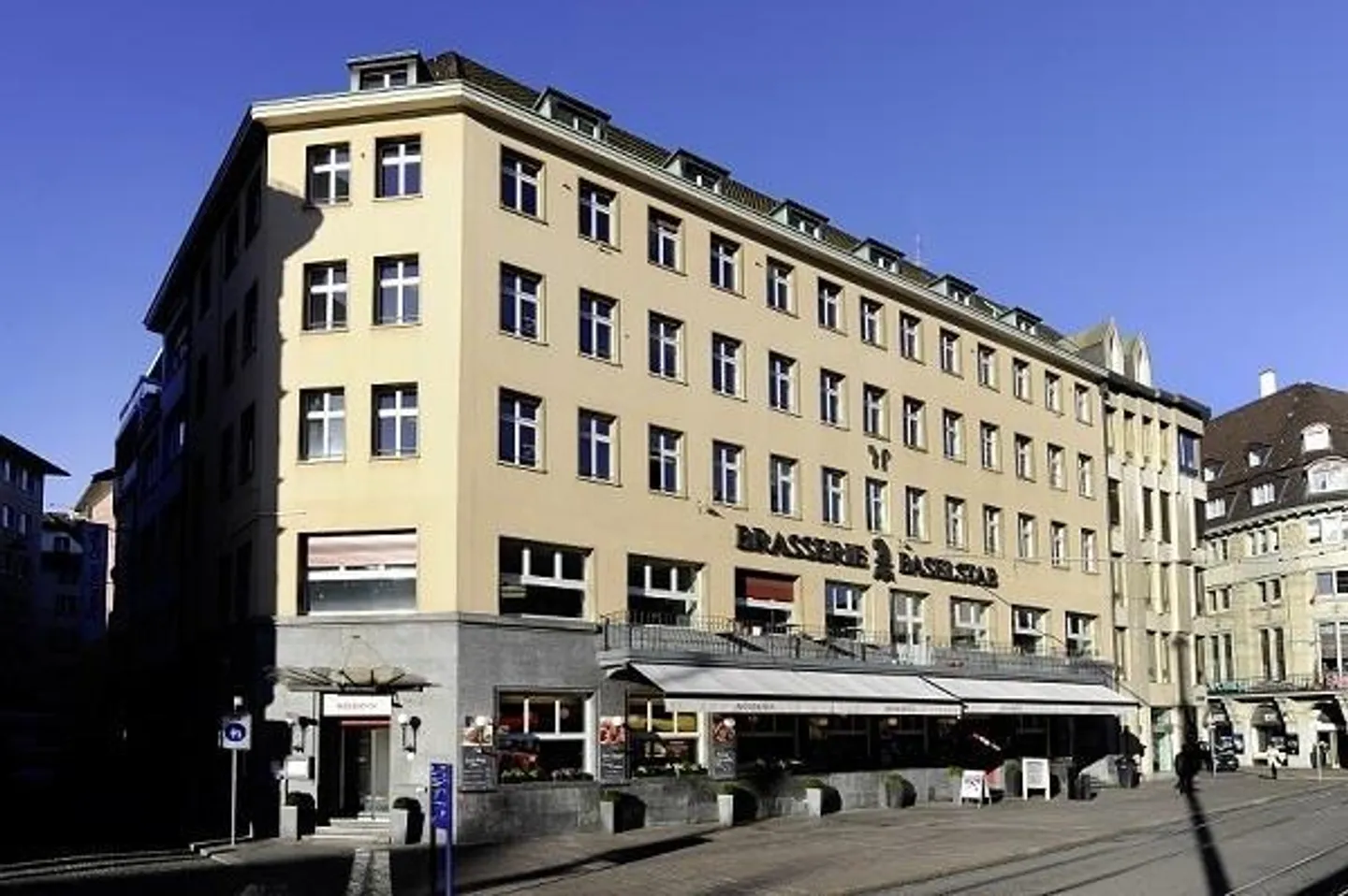 Living at the popular marketplace - Photo 1 of 9