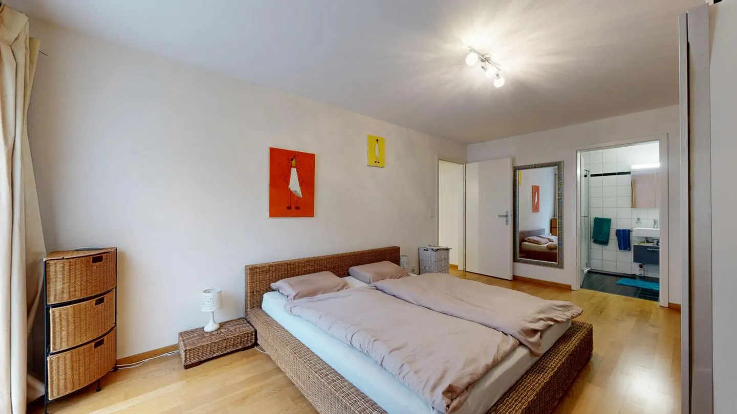 Appartement PPE avec 5,5 pièces (actuellement 4,5) au centre de Fribourg - Photo 9 sur 18