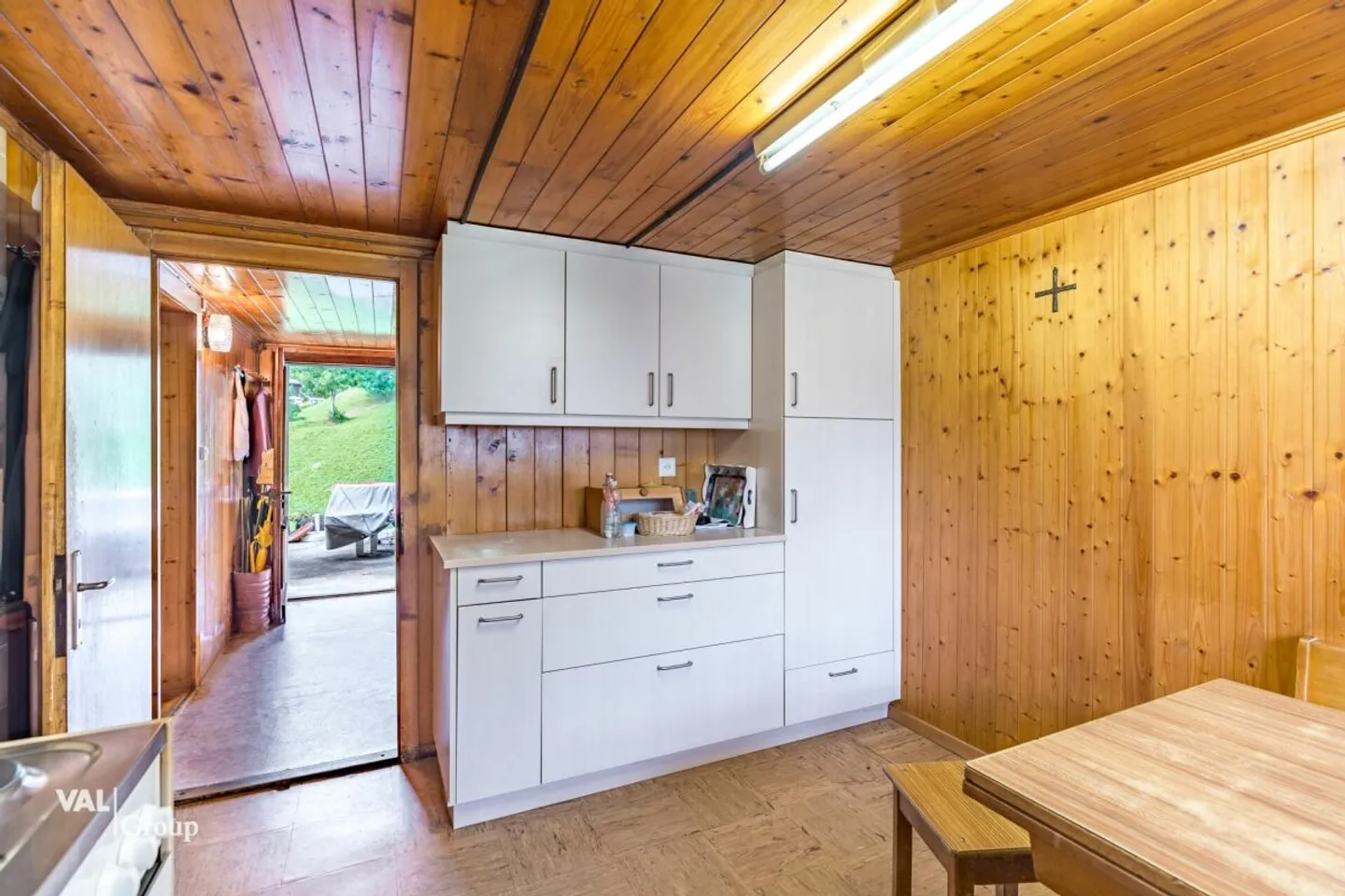 Maison de 4,5 pièces à Birgisch - Vivre avec vue, tranquillité et beaucoup de potentiel pour l'auto-conception - Photo 7 sur 13