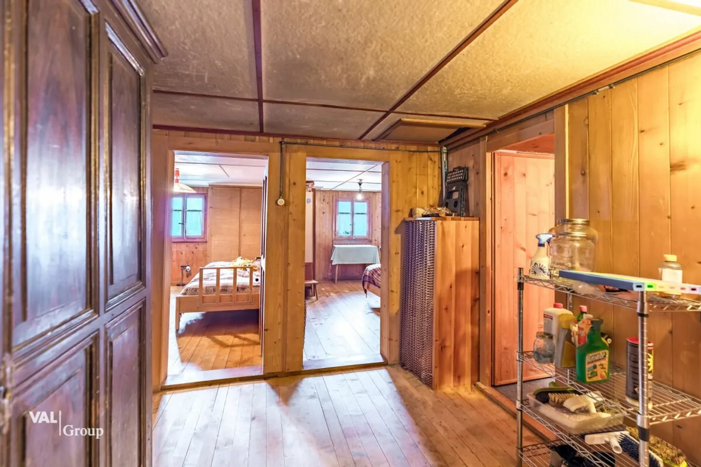 Maison de 4,5 pièces à Birgisch - Vivre avec vue, tranquillité et beaucoup de potentiel pour l'auto-conception - Photo 8 sur 13