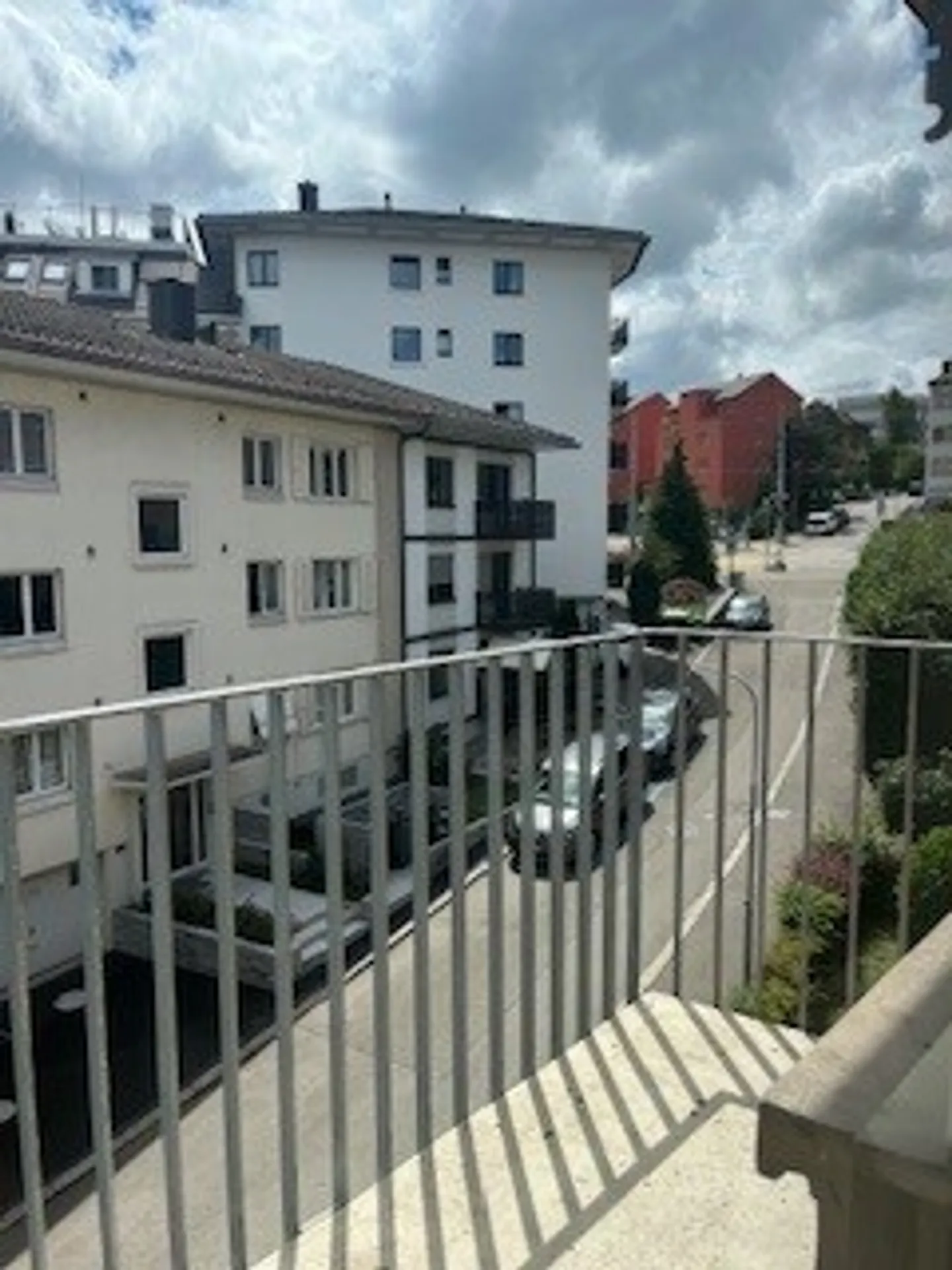 Appartement lumineux de 2 pièces au 2ème étage à louer - Photo 4 sur 4