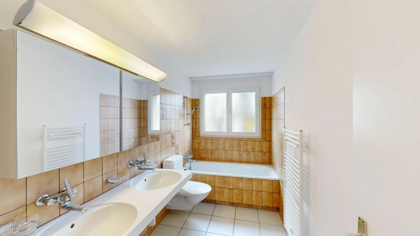 Appartement 4.5 pièces dans la verdure - Photo 4 sur 12