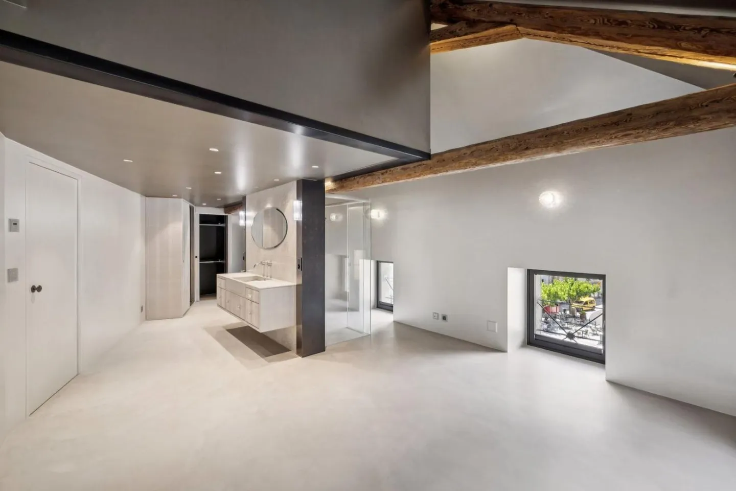 Charm and Modernity Under the Roof in the Heart of Martigny - Photo 12 of 13