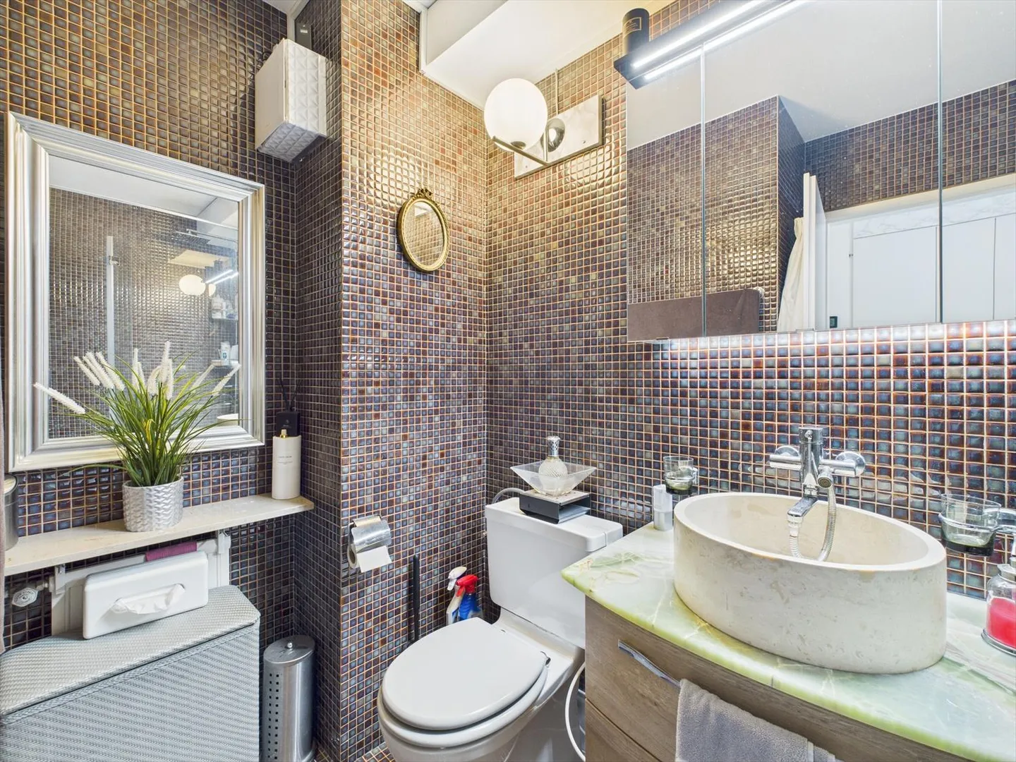 Exklusive 2,5-Zimmer-Wohnung in Saint-Sulpice mit Balkon - Foto 8 von 12