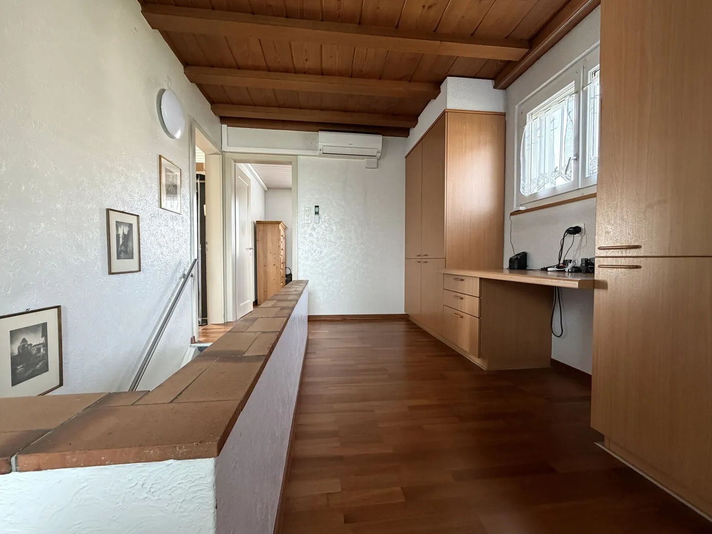 For Sale: Beautiful, Well-Maintained Detached House - Photo 11 of 18