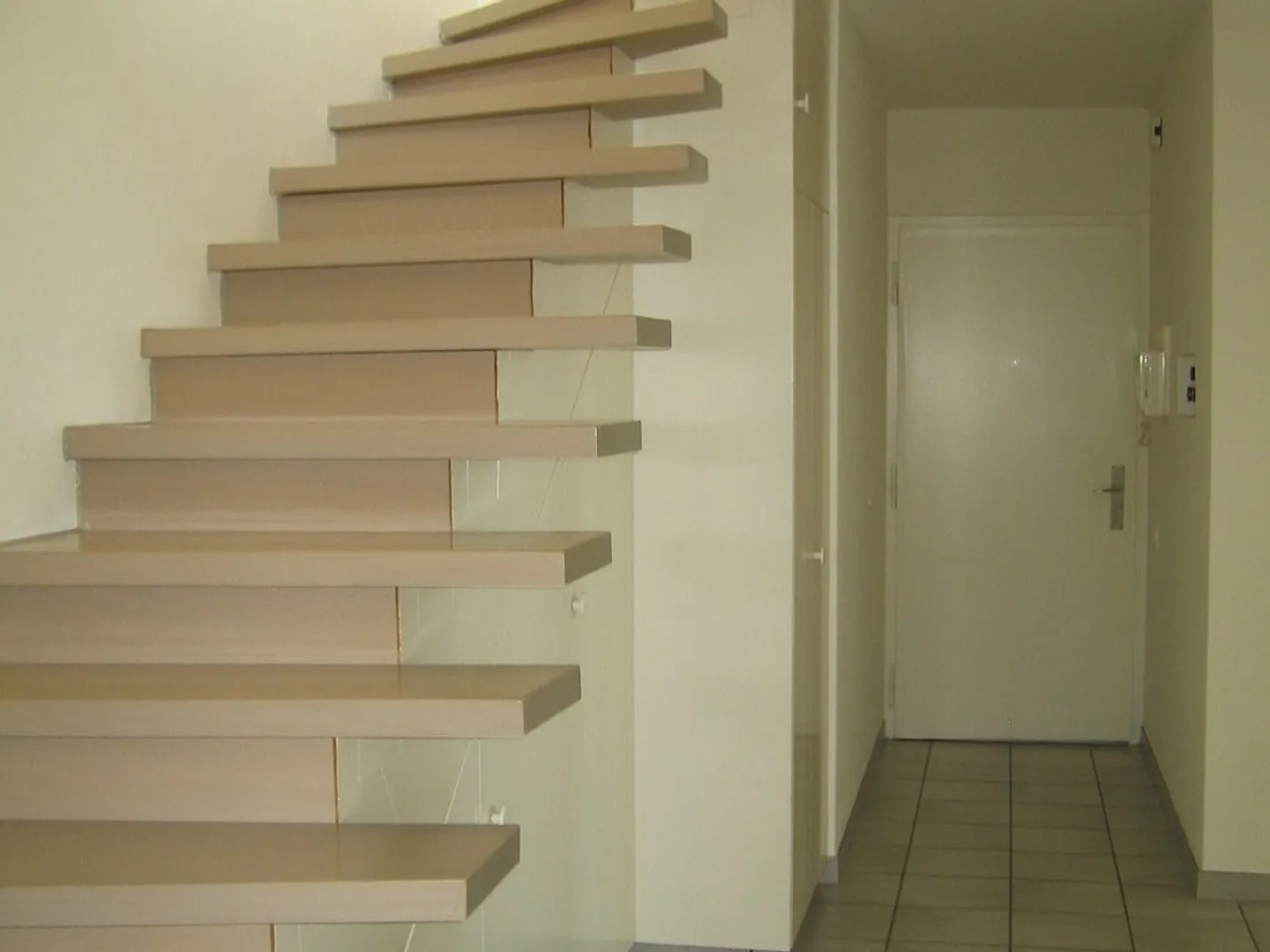 Charming Maisonette in Bern - Photo 6 of 8