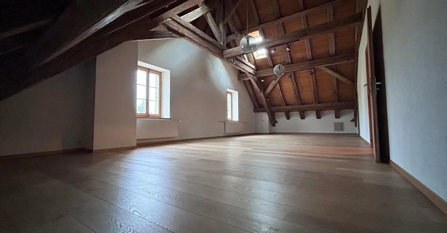 Mischgenutztes Gebäude mieten - Foto 4 von 10
