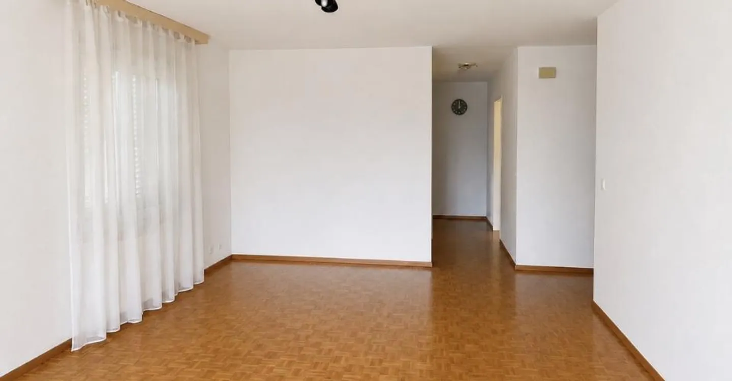 In affitto bellissimo appartamento di 4,5 locali al 3° piano - Foto 3 di 8