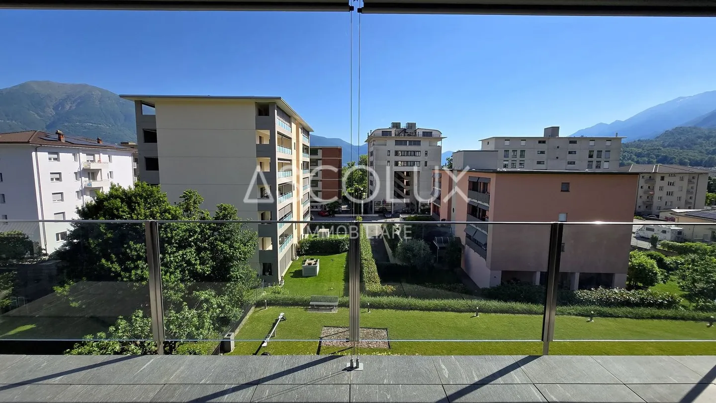 Appartement 4.5 pièces au 3ème étage avec grande terrasse - Photo 2 sur 20
