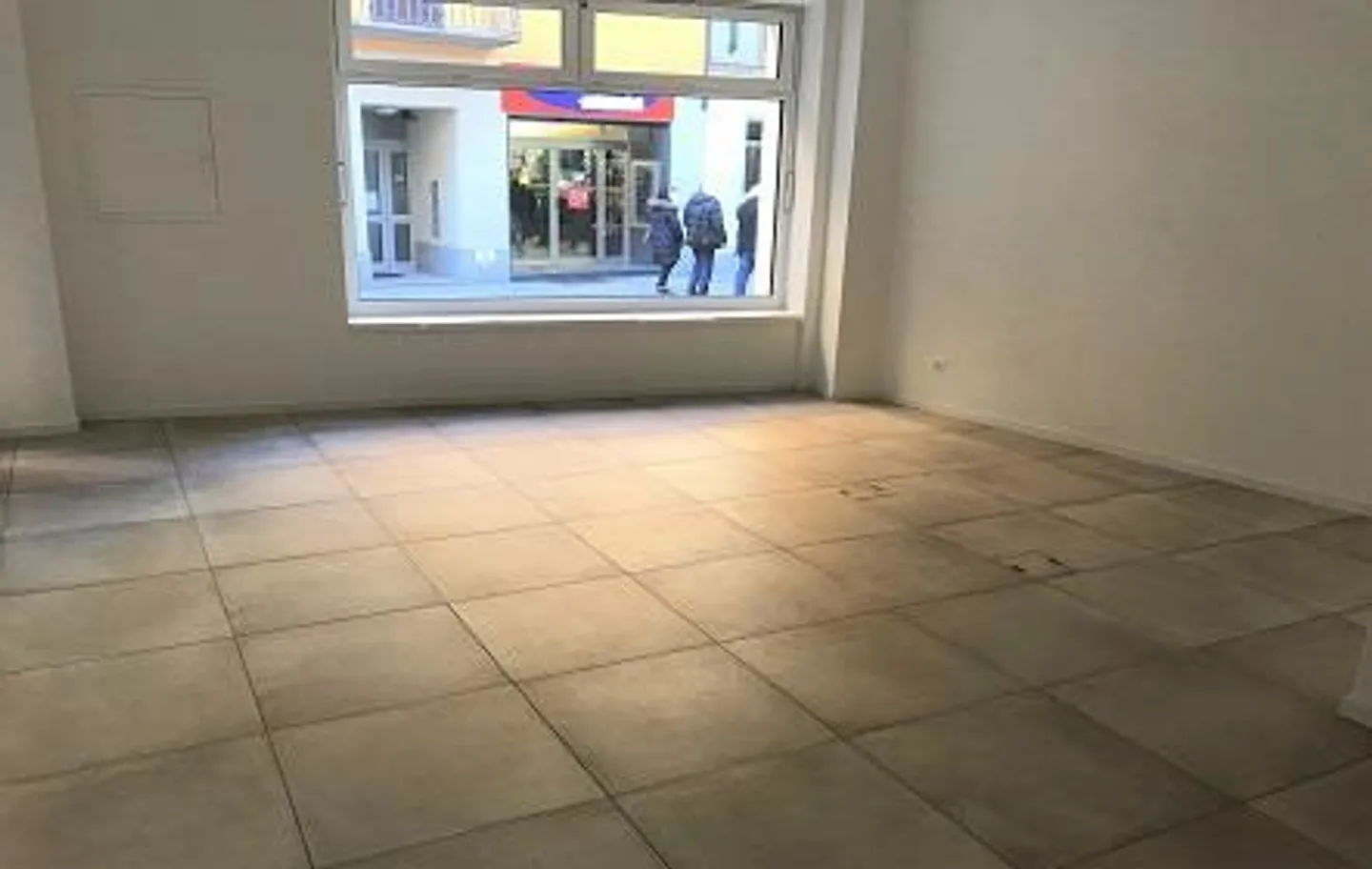Spazio Commerciale di Prestigio a Mendrisio - Foto 1 di 5