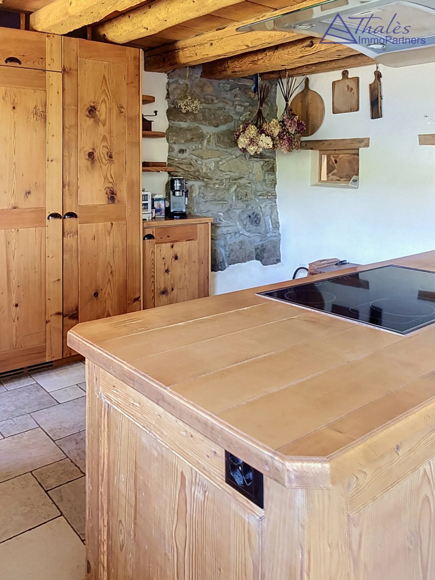 Charming Farmhouse in Broye-Vully - Photo 4 of 18