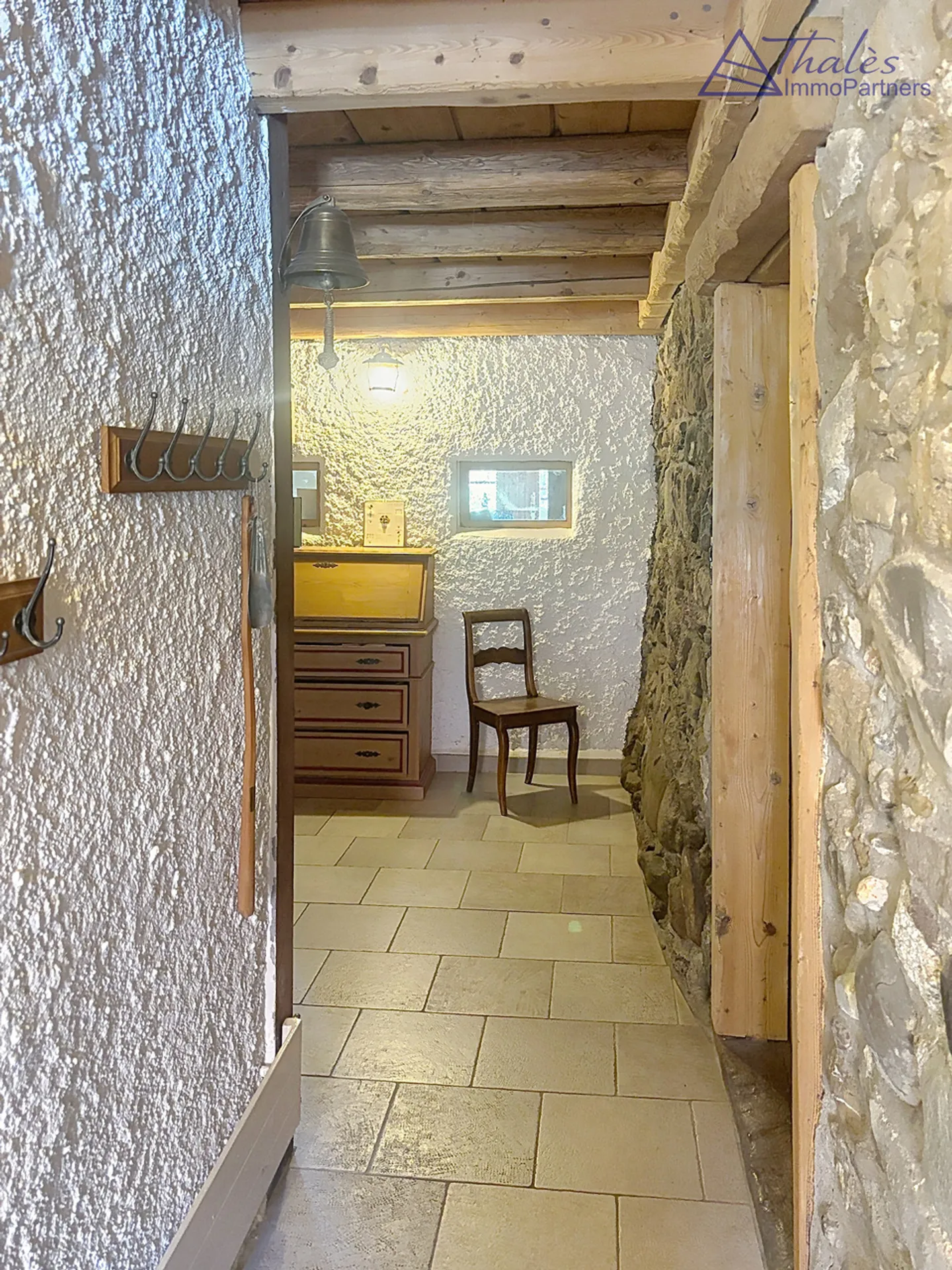 Charming Farmhouse in Broye-Vully - Photo 8 of 18