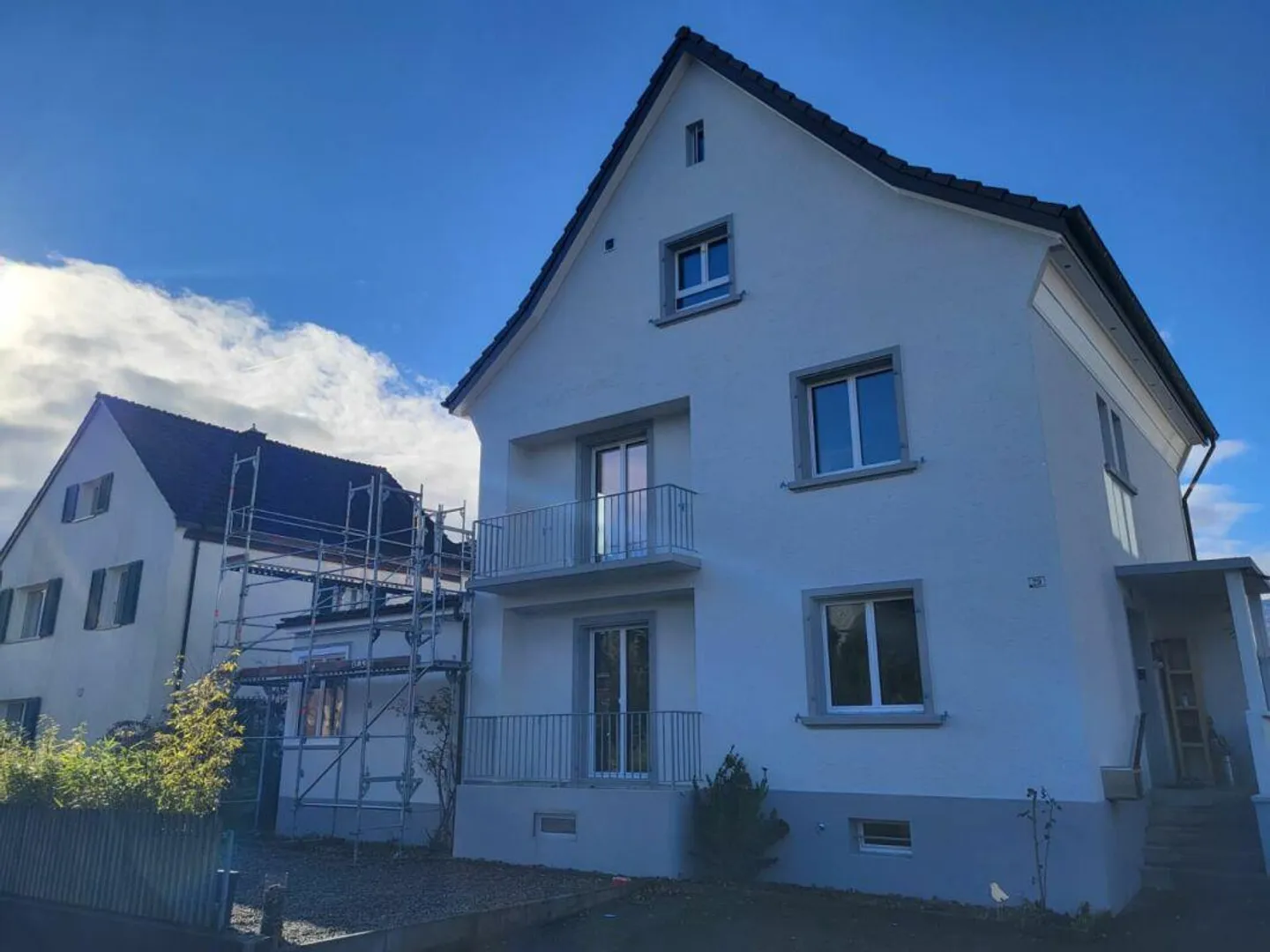 Gemütliche 1.5-Zimmer-Dachwohnunng mit toller Galerie - Foto 1 von 6