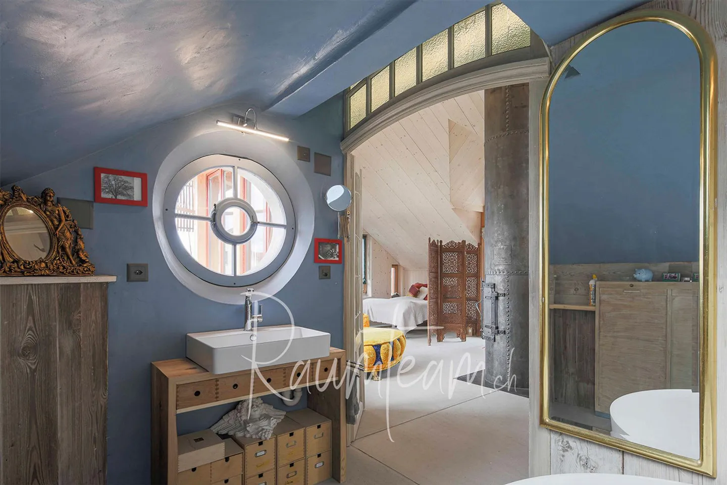 Kernsaniertes Bijou mit ganz besonderem Charme - Photo 3 of 12