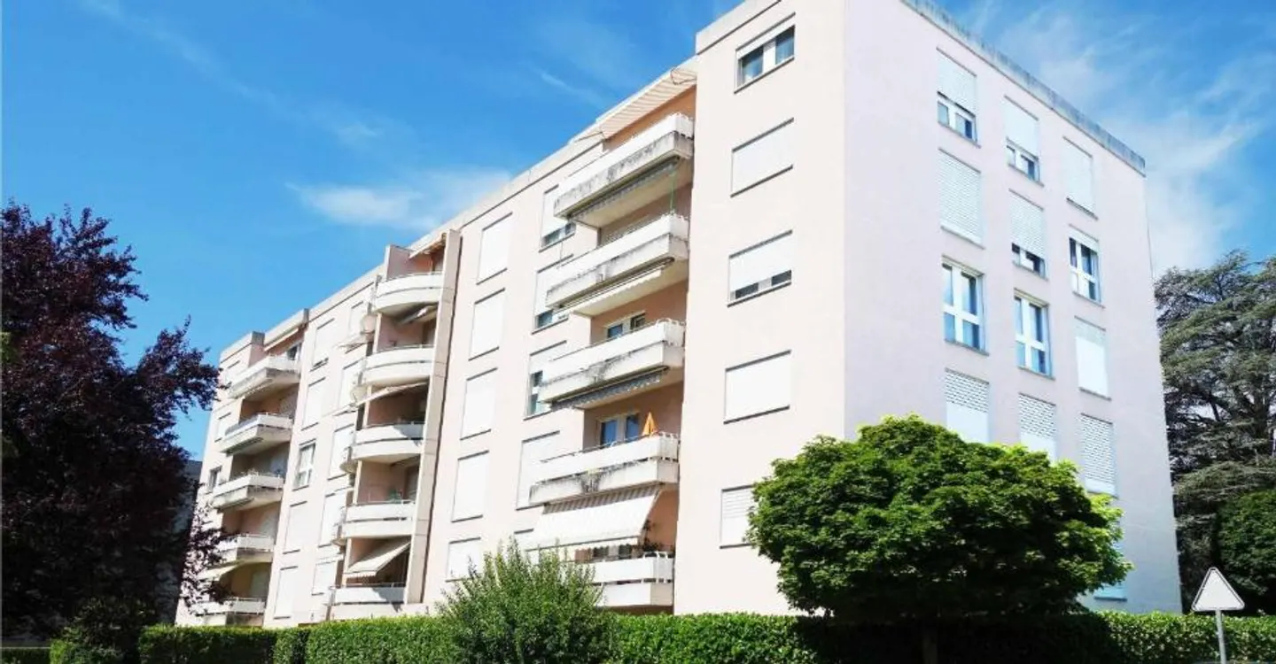 4-Zimmer-Wohnung mit Balkonen in Grand-Lancy - Foto 1 von 2