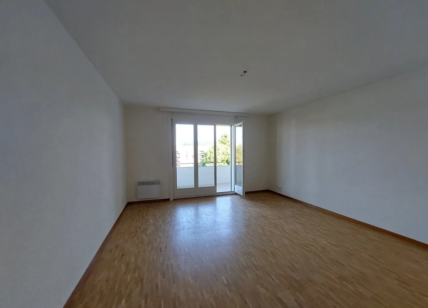 Geräumige Wohnung in Romont - Foto 2 von 11