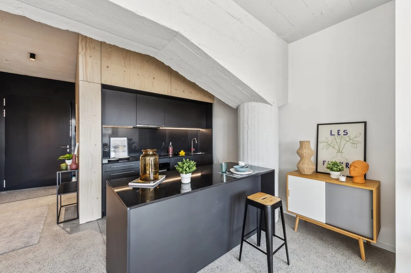 Appartamento con 1 Atelier come Bonus! - Foto 2 di 9
