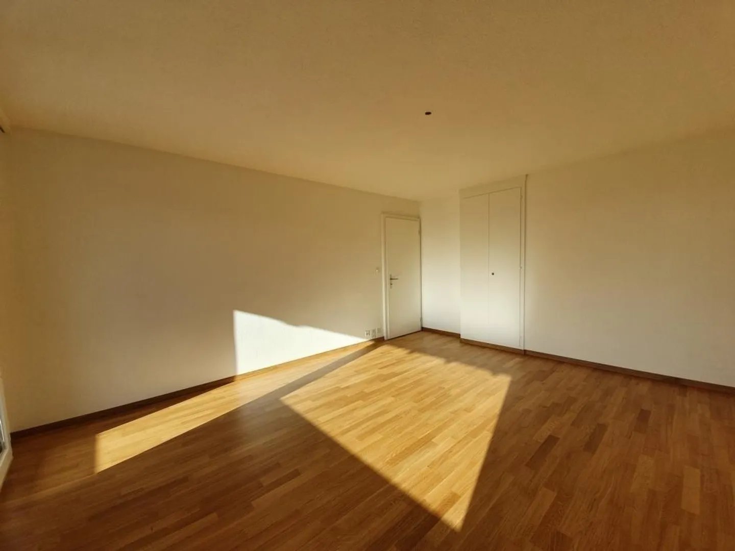 Appartement rénové de 3 pièces à Grosshöchstetten - Photo 3 sur 8