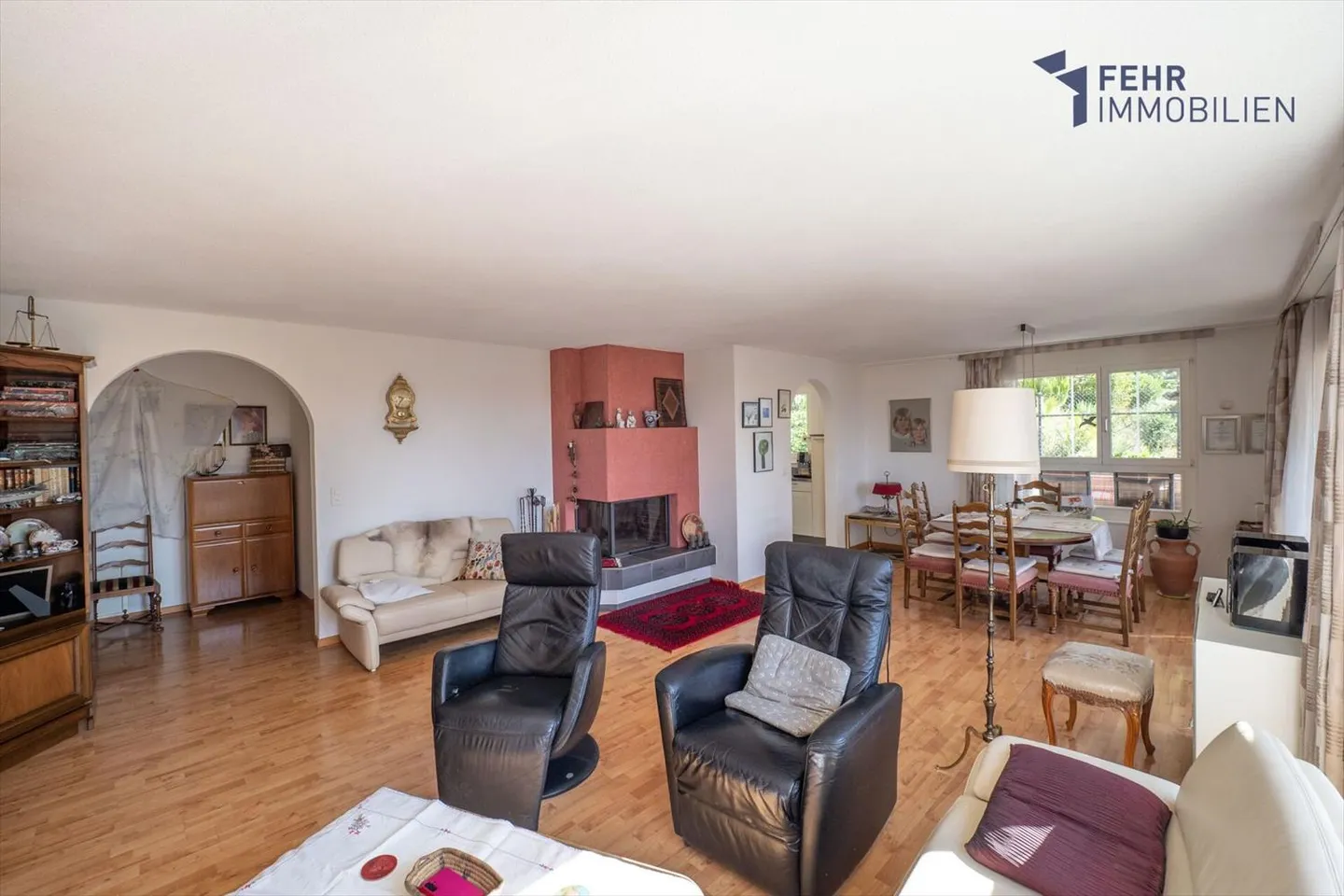 Fehr Immobiliare - Ampio appartamento di 5½ stanze in posizione soleggiata - Foto 2 di 13