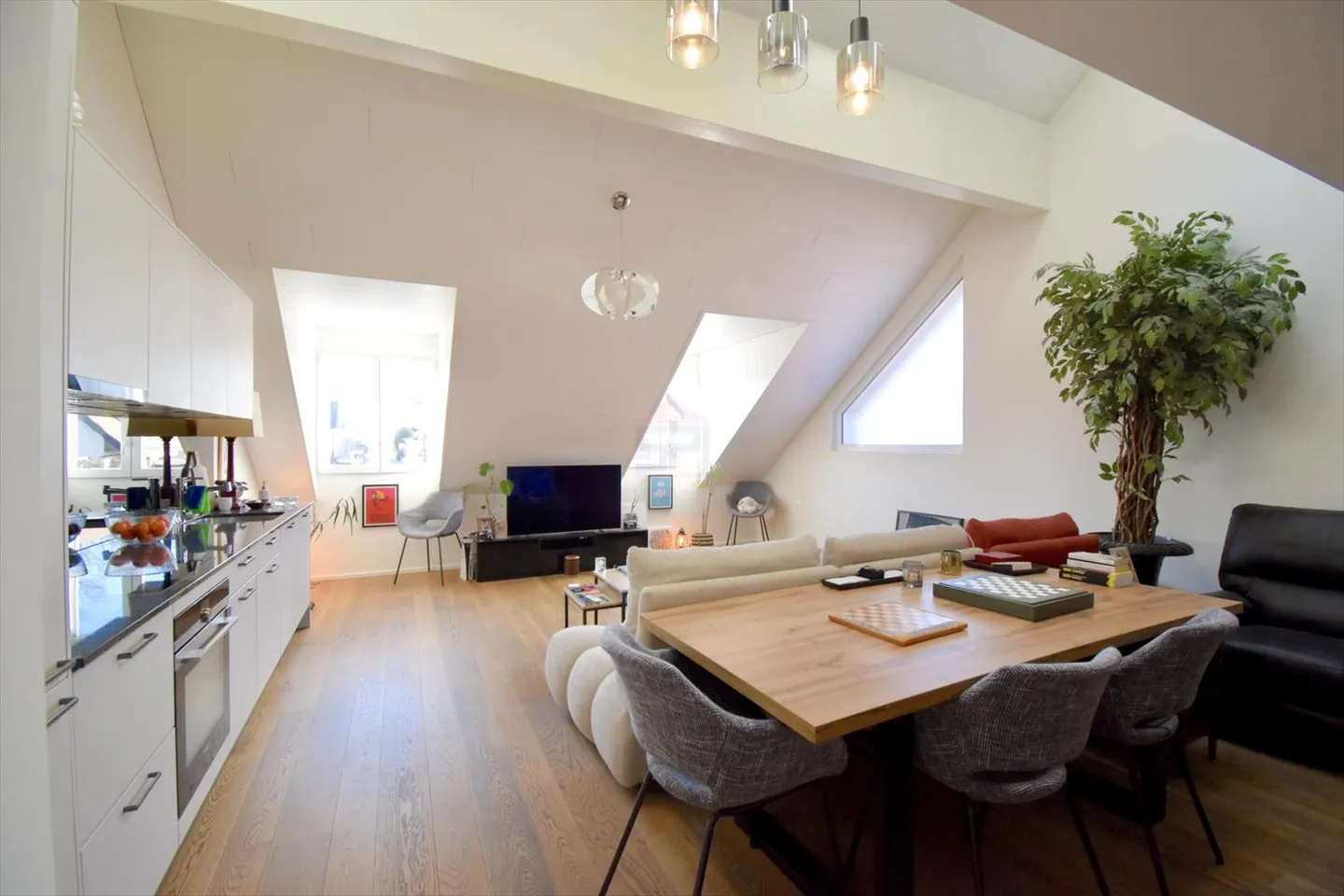 Vivere tra il comfort moderno e la natura? Duplex idilliaco e confortevole - Foto 4 di 13
