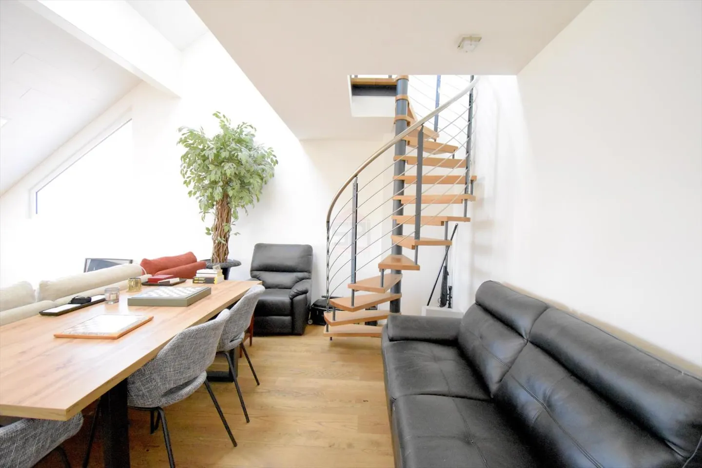 Vivere tra il comfort moderno e la natura? Duplex idilliaco e confortevole - Foto 7 di 13