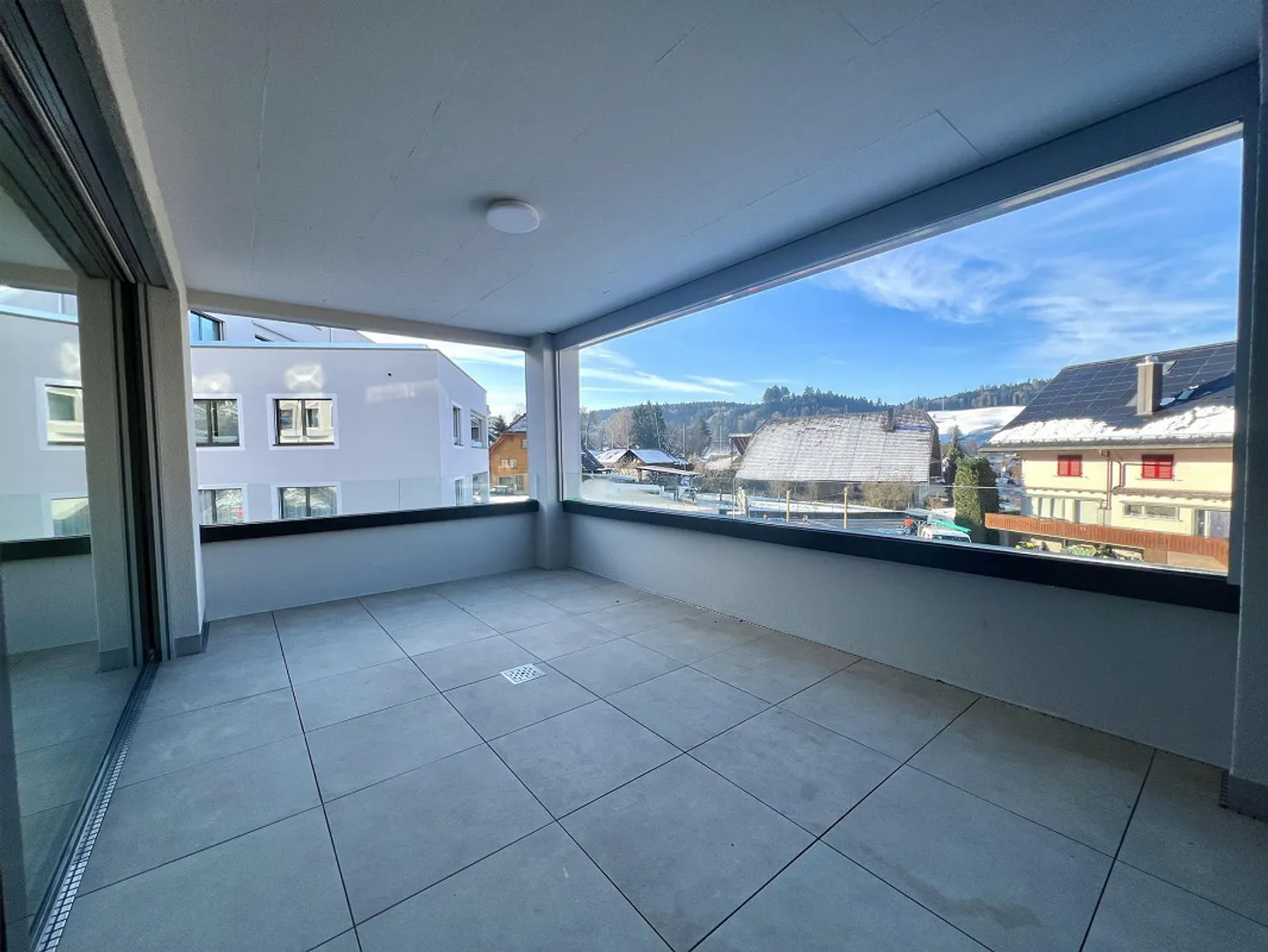 Appartement moderne de 3,5 pièces en première occupation - Photo 2 sur 10